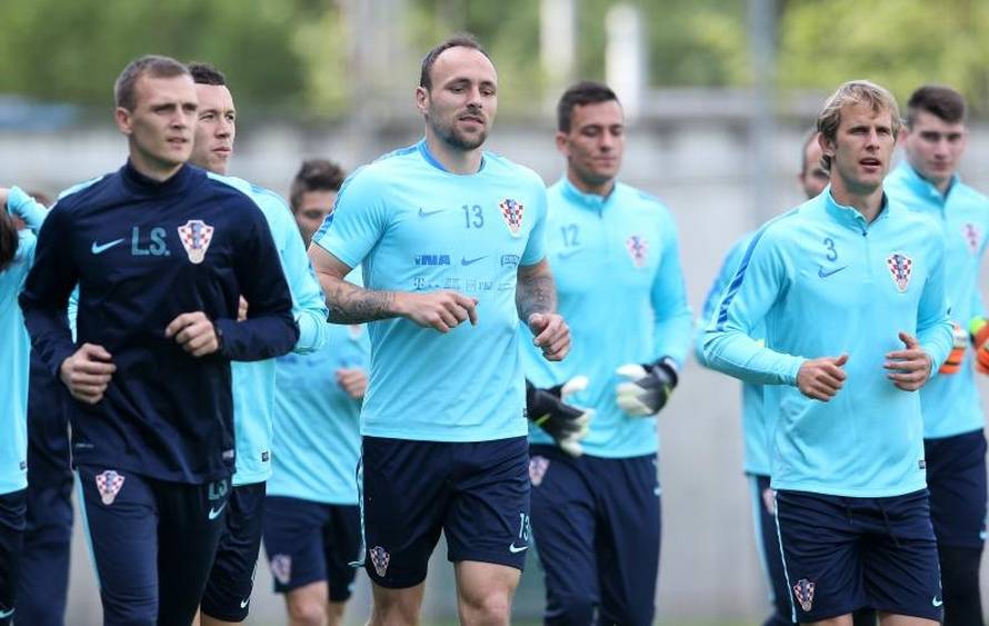 Mamić, Šuker i Mila Horvat na prvom treningu na Maksimiru