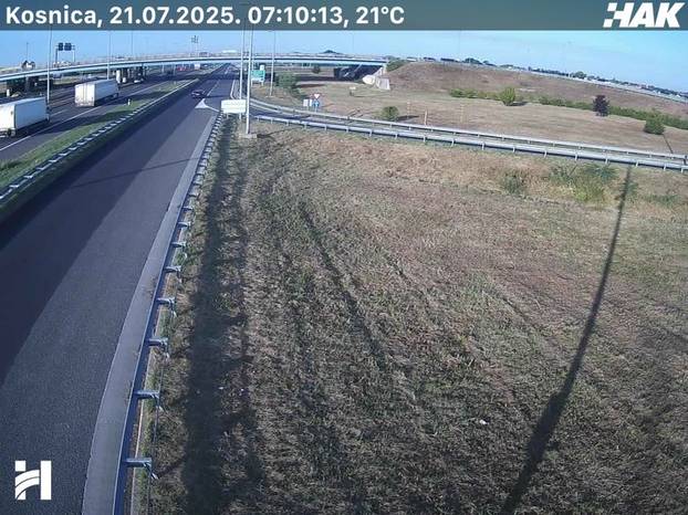 FOTO Ogromne gužve prema moru: Kod Lučkog 8 km, sudari kod Perušića i kod Okučana