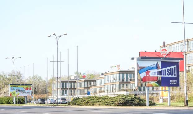 Zagreb: Predizborni plakat na Avenija Većeslava Holjevca
