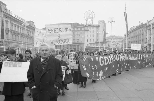 Prosvjed u Zagrebu za sve nastale u Vukovaru, 13.11.1995.