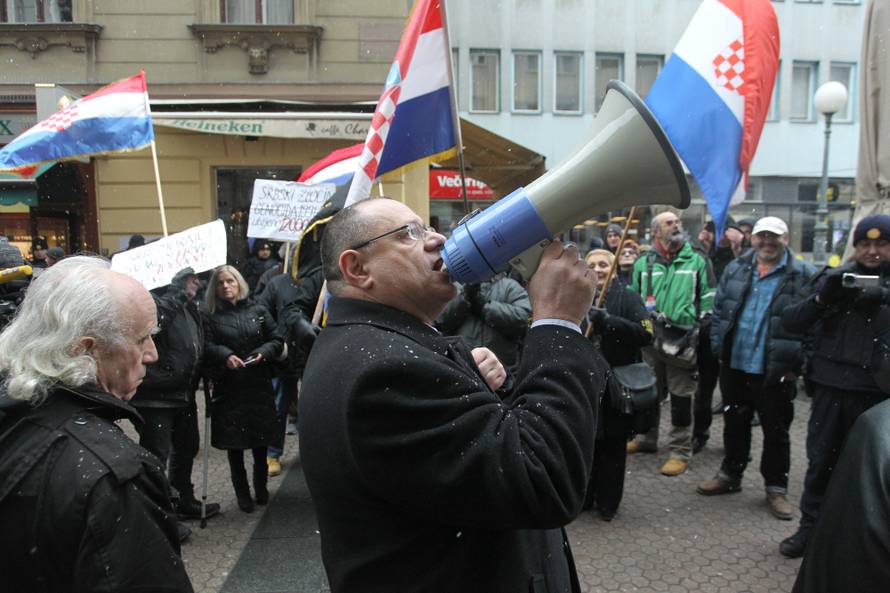 Vikao 'Za dom spremni': Šefa A-HSP-a osudili zbog pozdrava