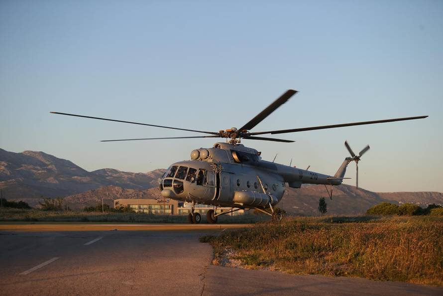 Split: Helikopter MORH-a MI8