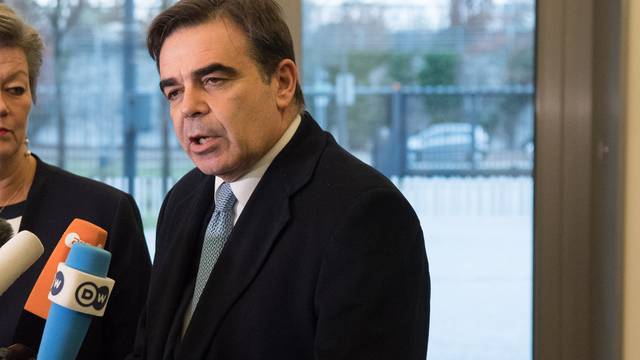 Seehofer meets Schinas and Johansson in Berlin