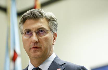 Plenković: 'Banožićeva stolica u Vladi je za sad najstabilnija'