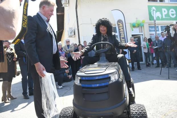 Vrbovec: Višnja i Zdravko Pevec ponovno otvorili svoju trgovinu i vraćaju se na tržište