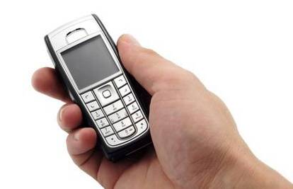 Već  2012. godine svi će mobiteli imati isti punjač