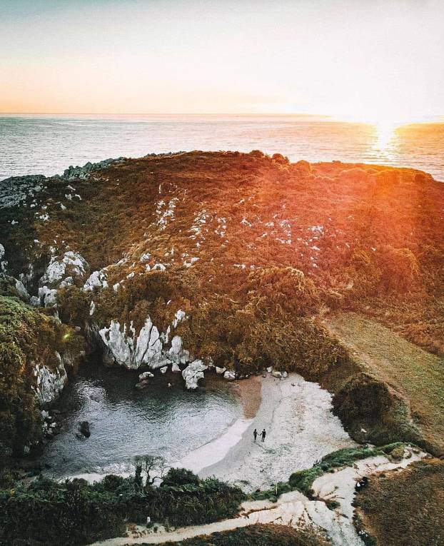 FOTO Kakvo čudo prirode! Ovo je najmanja pješčana plaža na svijetu, a duga je 40 metara