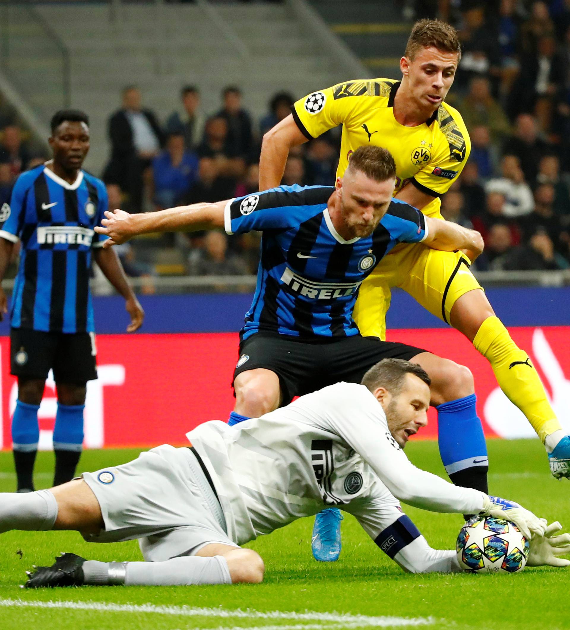 Champions League - Group F - Inter Milan v Borussia Dortmund
