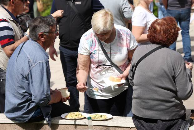 Šibenik: Podjela hrane na uskršnji ponedjeljak