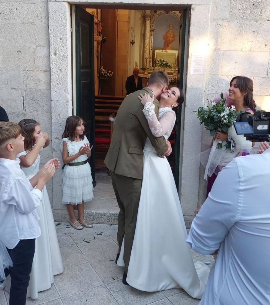 Anamarija Asanović prvi put se oglasila nakon svadbe i svom mužu posvetila lijepu objavu