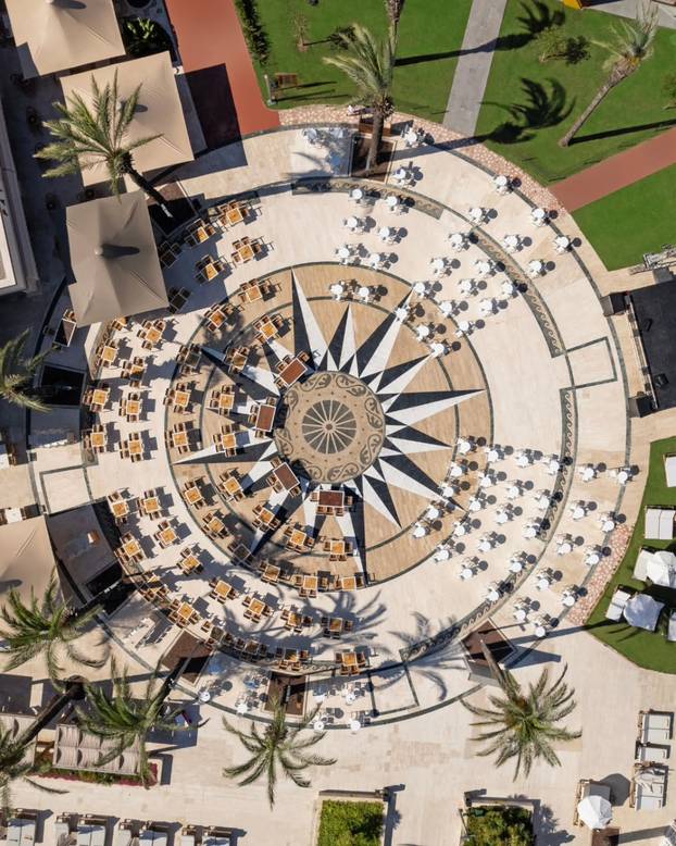 FOTO Ovaj Titanic nikada neće potonuti! Pogledajte što sve nudi moderni tematski hotel