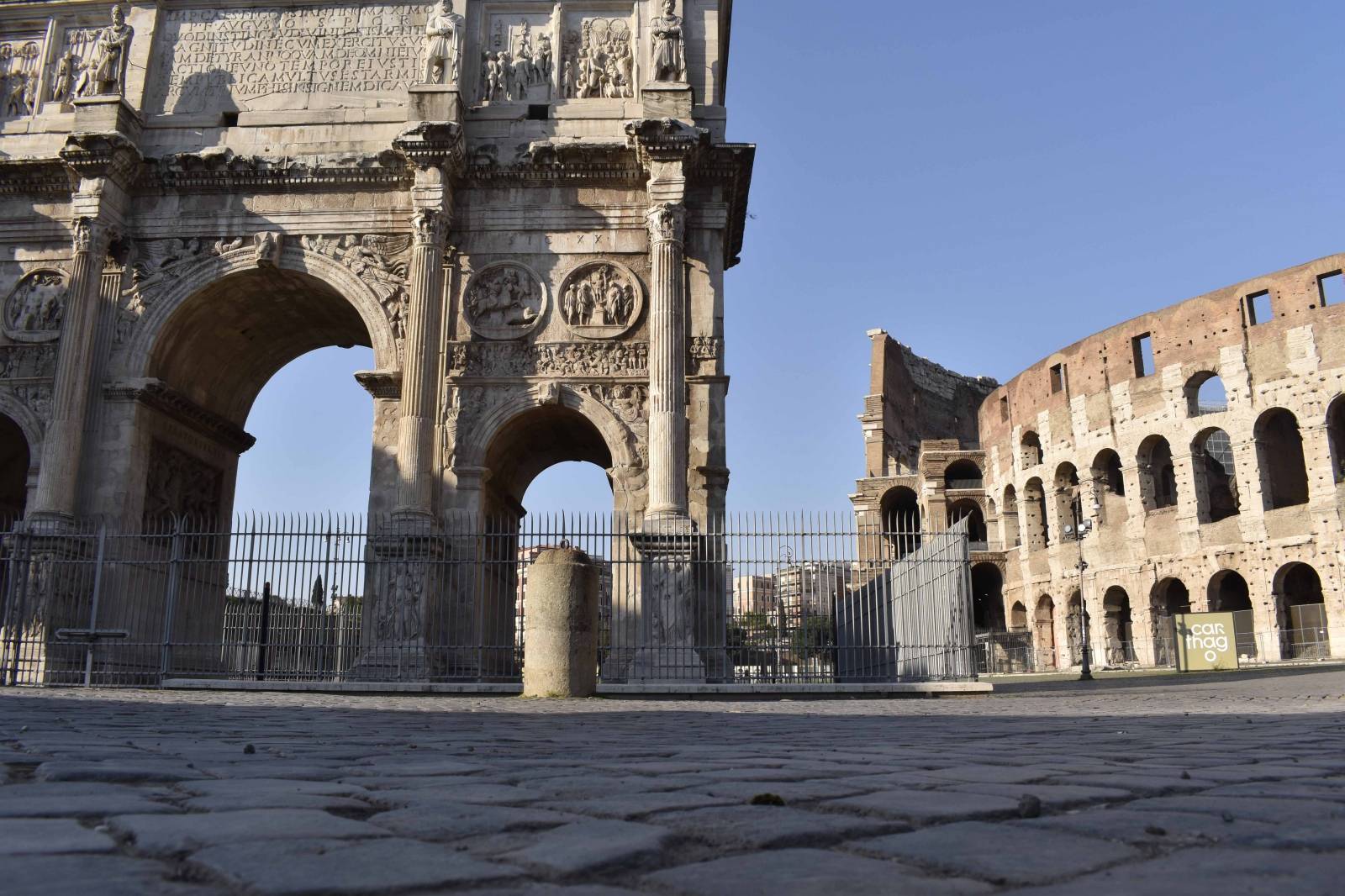 Rome Coronavirus Carabinieri checkpoints near the Colosseum