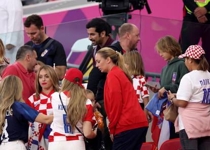 KATAR 2022 - Izabel Kovačić i Vanja Modrić bodrile svoje muževe na utakmici s Belgijom