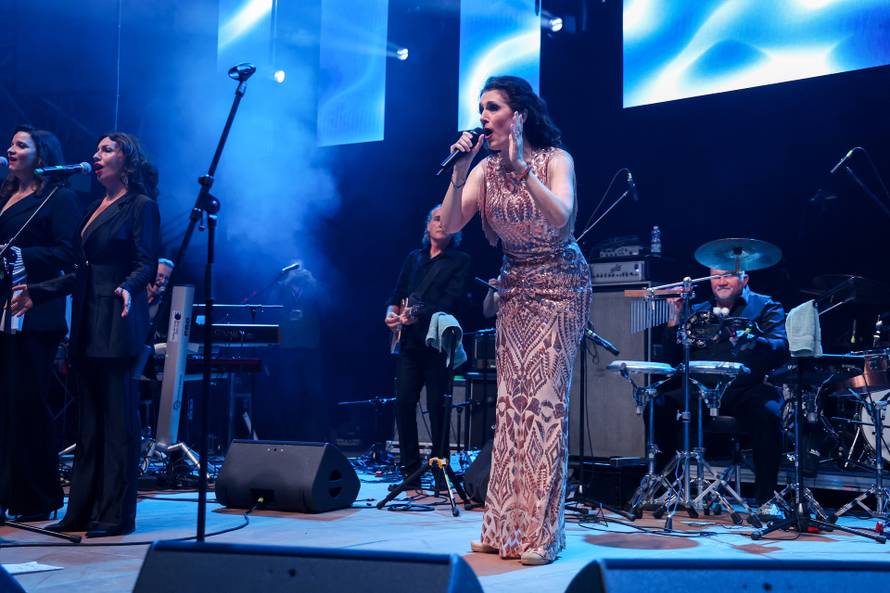 Frankfurt: Hrvatska noć u Suwag Energie Areni