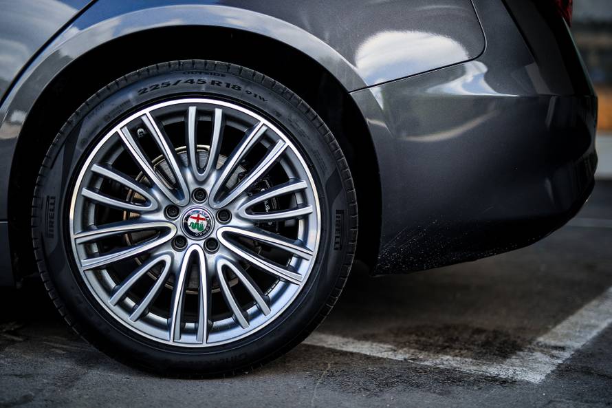 Giulia je dokaz da rijetko tko može napraviti auto kao Alfa