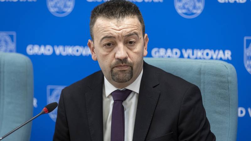 VIDEO Pavliček: Realnost je da će Ukrajina ostati bez teritorija