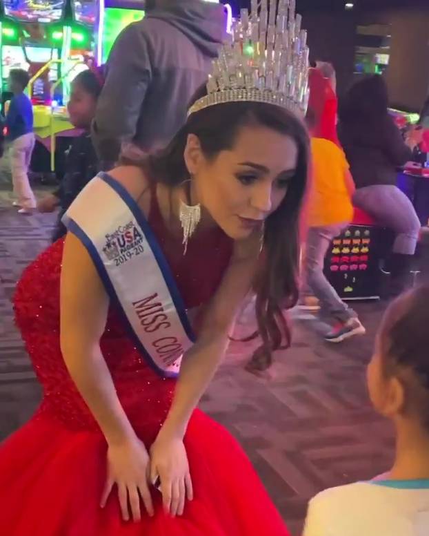 FOTO Buduća hrvatska snaha? Bill Belichick vodio je 48 godina mlađu i na prijem kod Plenkija