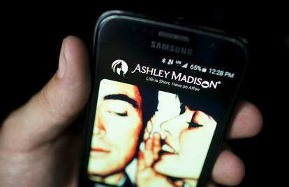 Na Ashley Madison su tražili afere, ali tamo žena nije bilo