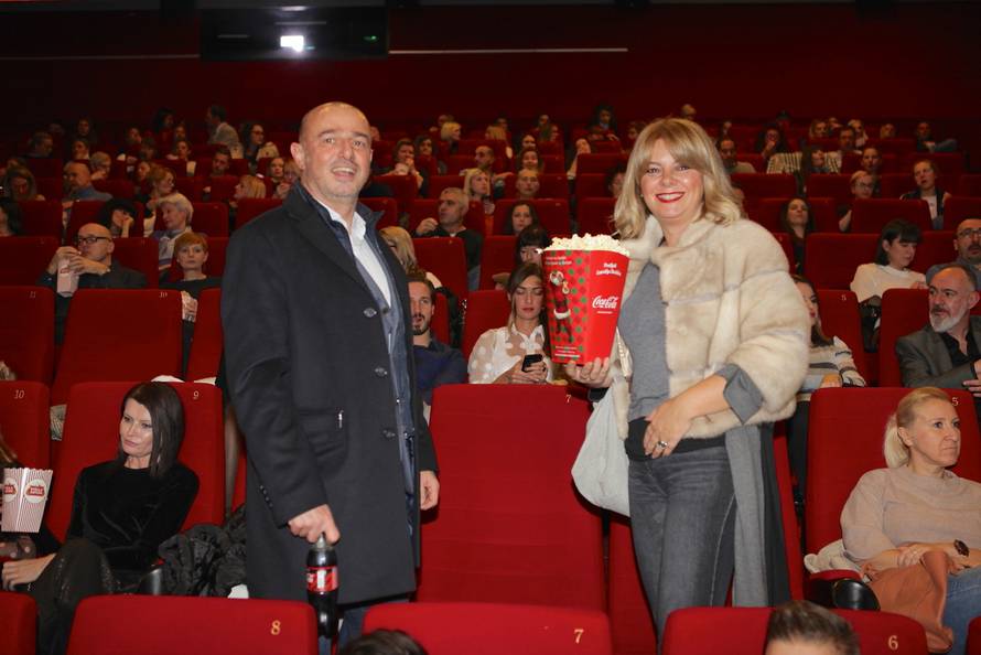 Poznati pohrlili pogledati novu komediju Woodyja Allena!