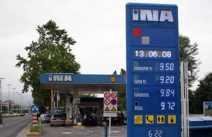 Benzin je opet poskupio, dizel jeftiniji za 1,4 posto