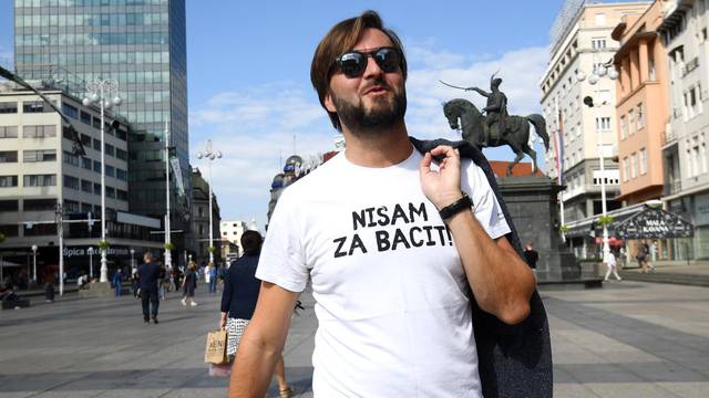 Zagreb: Ministar Tomislav Ćorić u majici s natpisom Nisam za bacit 