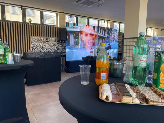 200 fotografija s izbora: Delirij u Splitu i Vukovaru,  velika fešta Rinčić i puse za Selak Raspudić