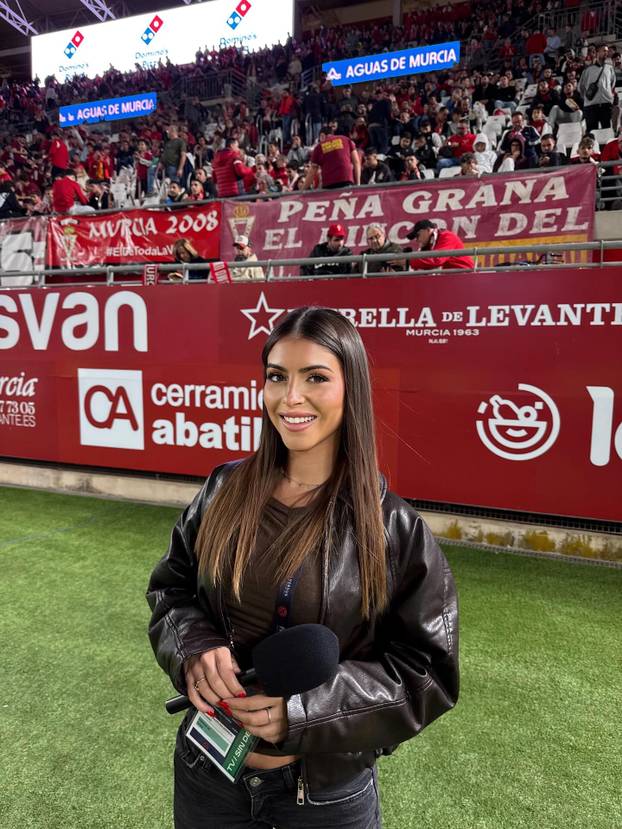 FOTO Rad, disciplina i par fotki koje 'otkriju previše'! Španjolka je zvijezda niželigaških terena