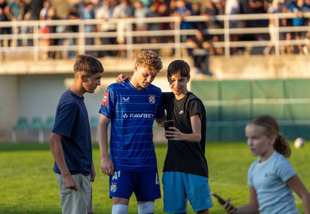 Senj: NK Nehaj proslavio 105. rođendan prijateljskom utakmicom protiv Dinama