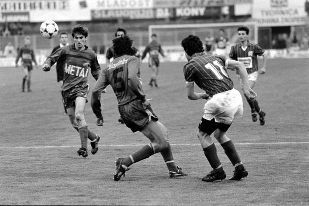 Zagreb: Savezna liga Jugoslavije, Dinamo - Borac, 7.4.1990.