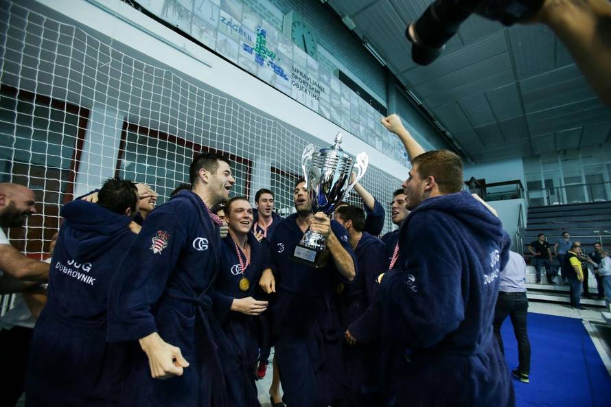 Jug za polufinale protiv jakog Ferencvarosa, Pavić se oprašta