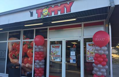 Otvorenje novog supermarketa  Tommy