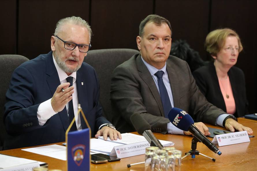 Zagreb: Konferencija za medije Nacionalnog stožera civilne zaštite o koronavirusu
