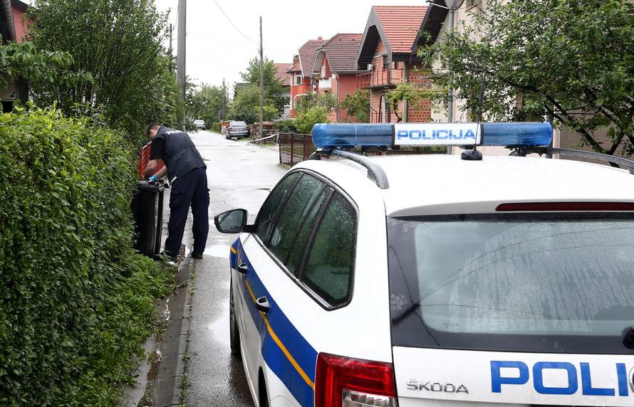 Ubio je ženu dok su mala djeca spavala, a onda pucao i u sebe