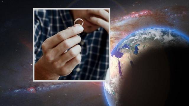 Astronaut Ken danima je lovio svoj vjenčani prsten u svemiru