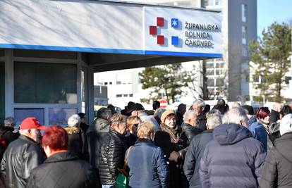 'Otkazuju se operacije, sad radi samo šest kirurga. Dali smo otkaze jer smo taoci politike'