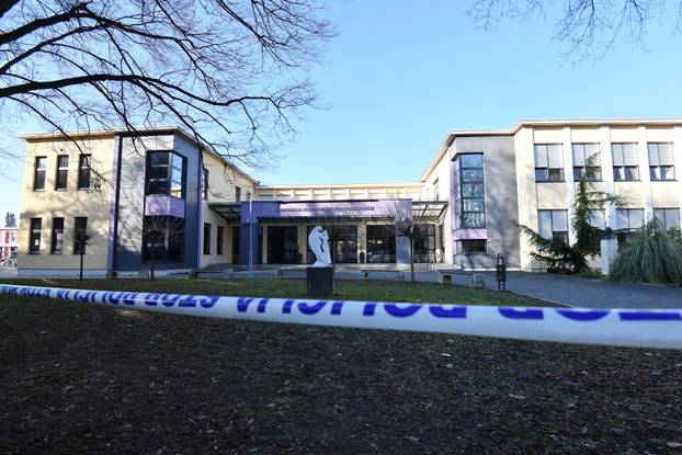 Čakovec: Lažna dojava o bombama u Ekonomskoj i trgovačkoj školi te Gimnaziji Josipa Slavenskog