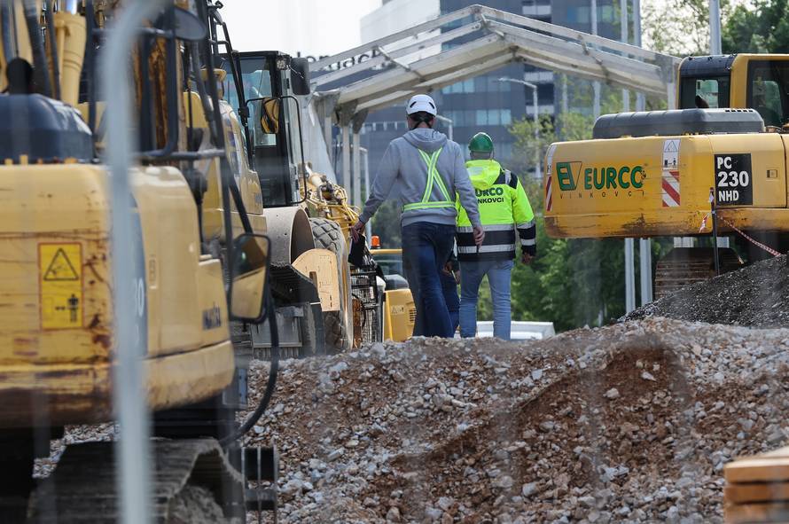 Zagreb: Nastavljeno rušenje  Vjesnika 