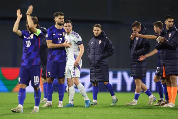 Slavlje hrvatskih igrača nakon pobjede u suretu sa Škotskom