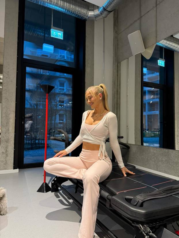 FOTO Fitness trenerica: Zbog odjeće su mi zabranili ulaz u avion, rekli su mi da sam gola