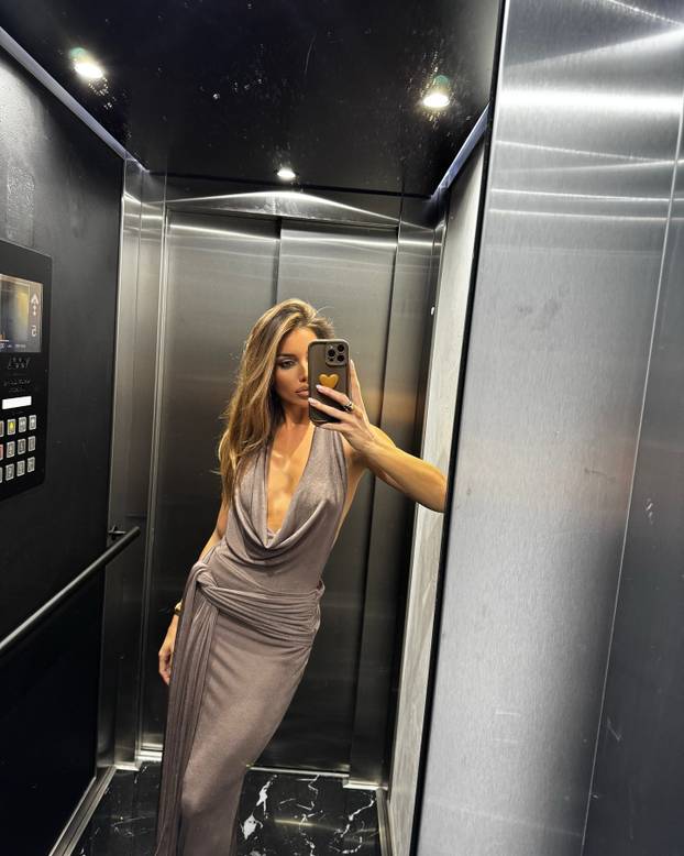 FOTO Presice srpskog kluba su krcate. Nitko ne zna zašto... E da, ovo je glasnogovornica