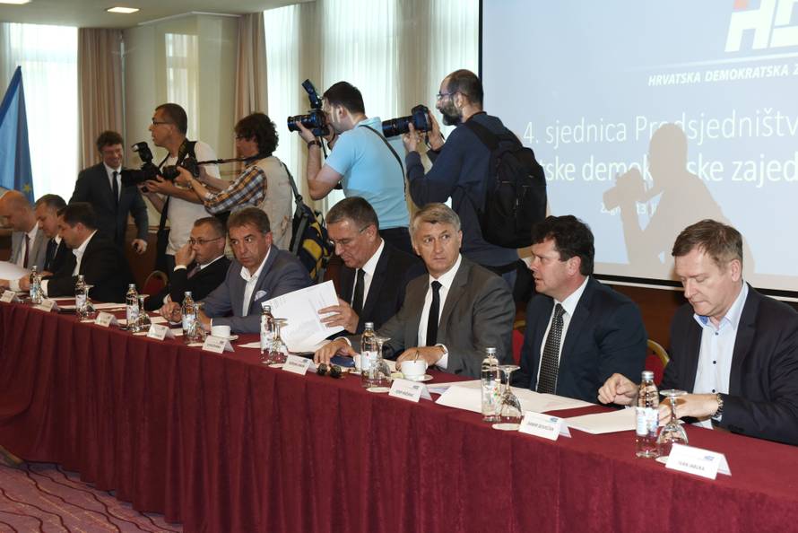 'Imamo većinu, naš kandidat za premijera je Zdravko Marić'