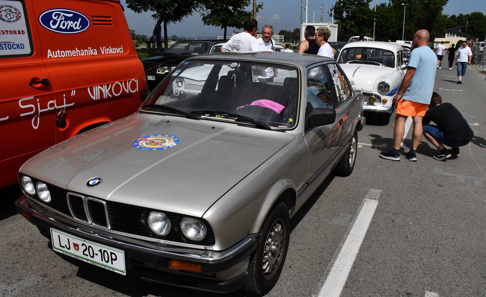 Šesti Međunarodni oldtimer susret u Slavonskom Brodu