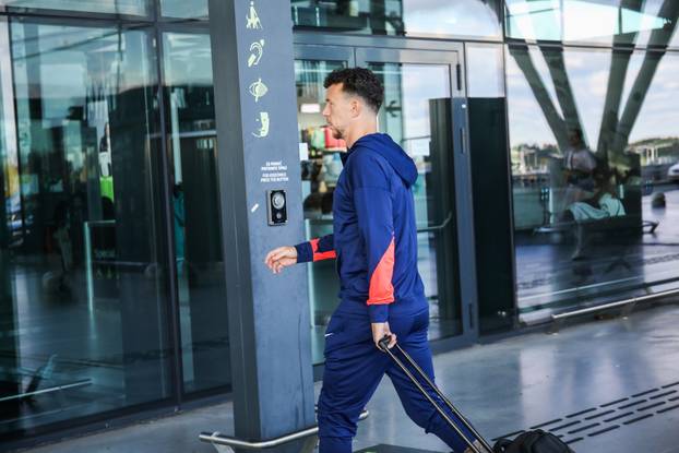 Zagreb: Odlazak hrvatske nogometne reprezentacije u Prag 