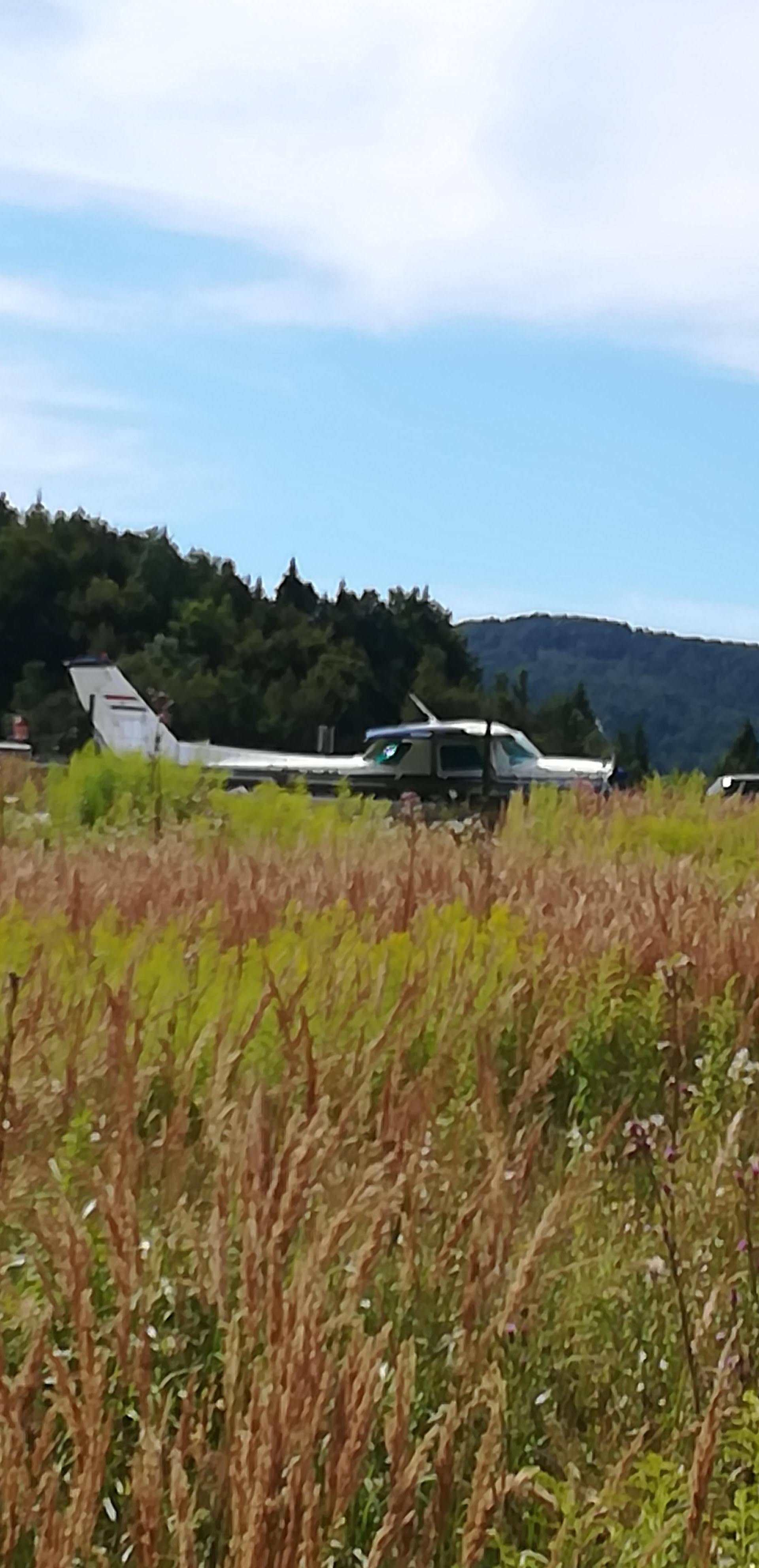 U Cessni su bili instruktor leta i učenica: Otkazao im je motor