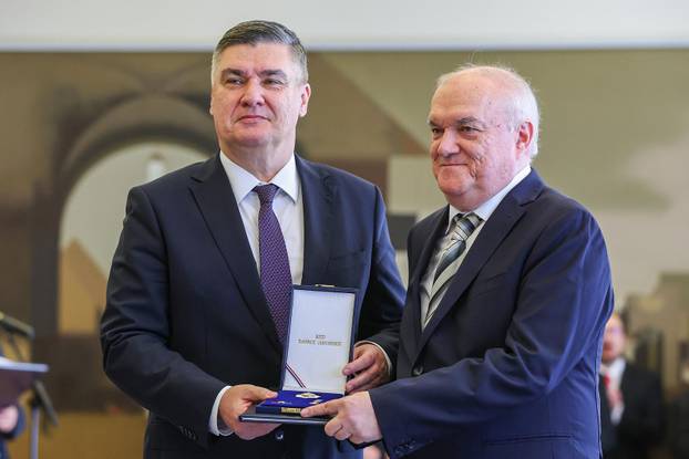 Predsjednik Republike Zoran Milanovi&cacute; uru&ccaron;io je odlikovanja i priznanja