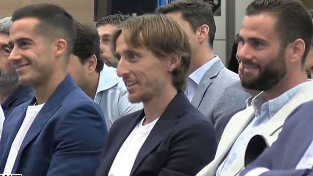 VIDEO Šef Reala zamijenio dvije zvijezde: Umjesto Modrić rekao Dončić, pogledajte reakciju Luke