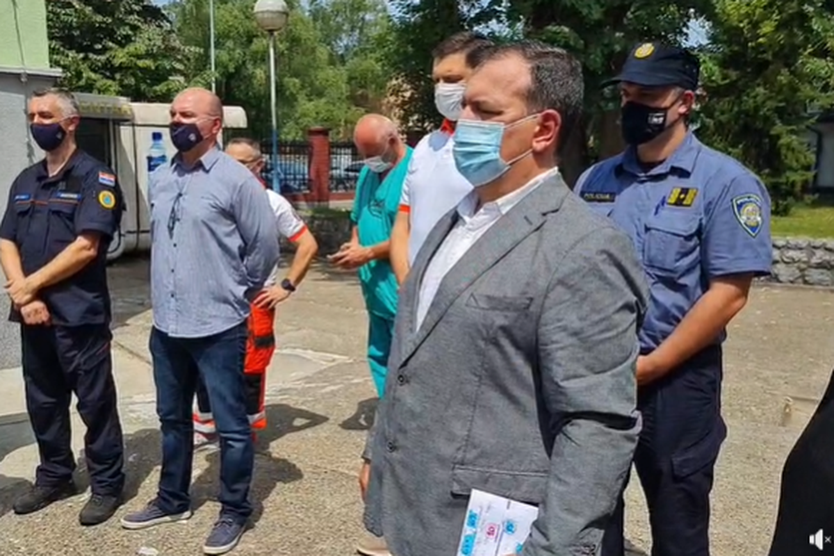 Ministar Beroš: 'U nesreći je i jedna djevojčica teže stradala'