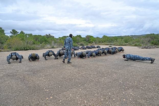 FOTO Novi hrvatski marinci primili su svoje beretke: Prošli intenzivnu integracijsku obuku