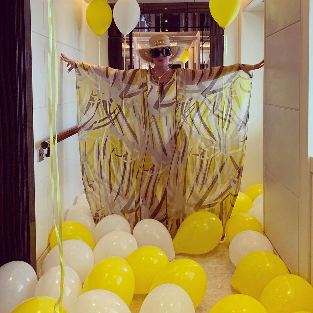 Kylie slavila na luksuznoj jahti: Spiskala milijune na zabavu...