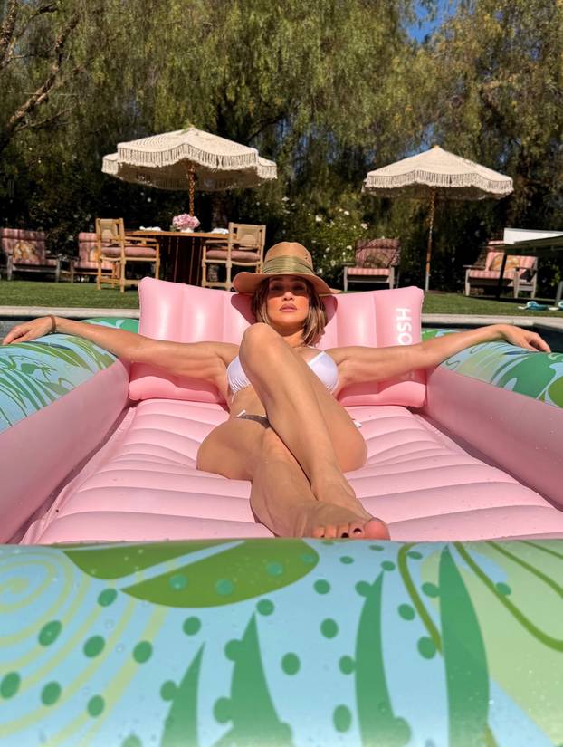 FOTO Jennifer Lopez (56) ima tijelo kao da joj je 25 godina - ovo je tajna njezine fit linije
